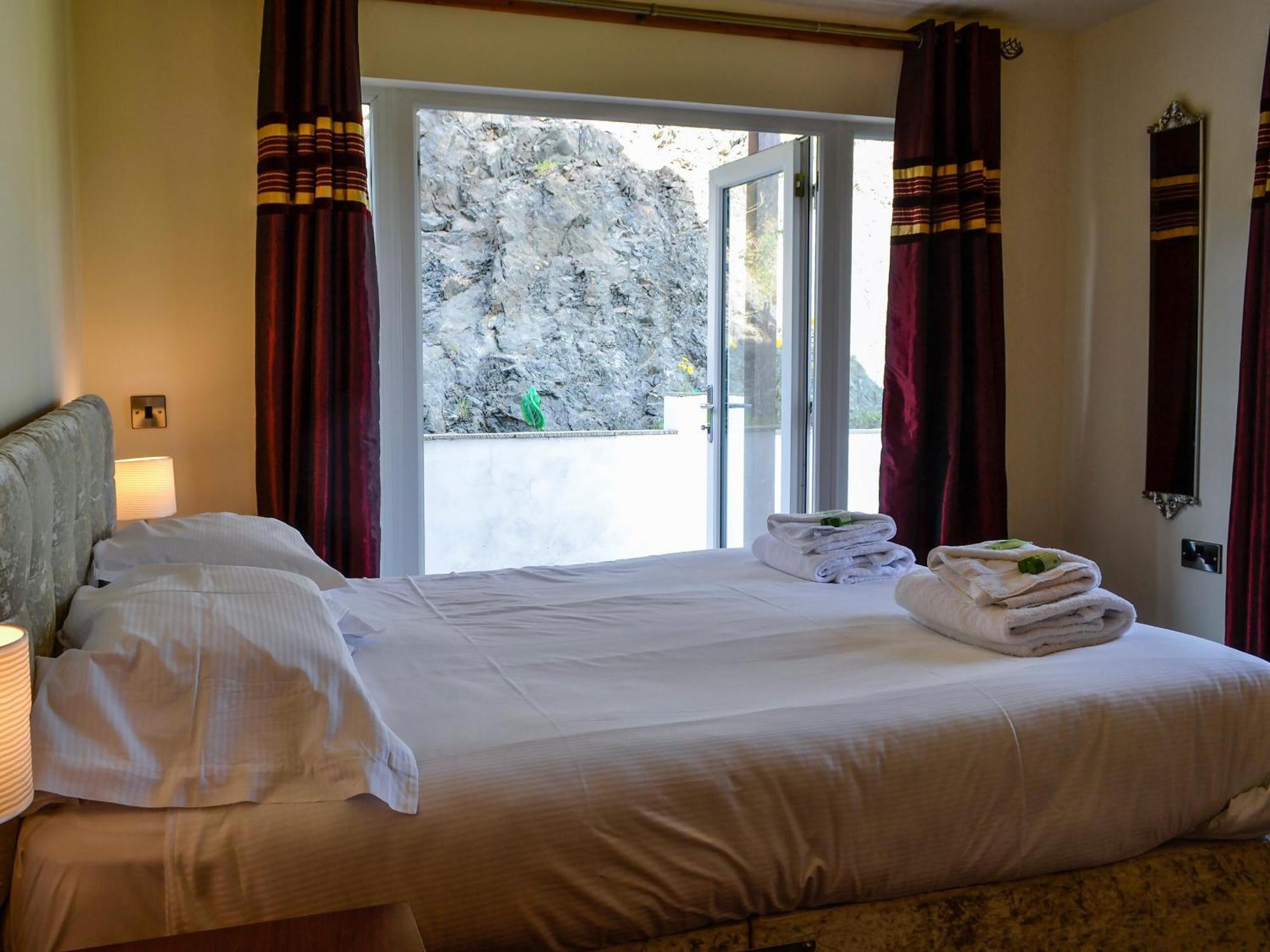 Seaviews And Hot Tub At The Fairways - Uk39821 Villa Portpatrick Kültér fotó